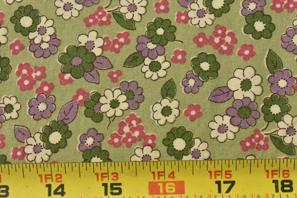 By 1/2 Yd, Lavender Cream Green & Pink Floral on Olive, Thimbleberries, V688