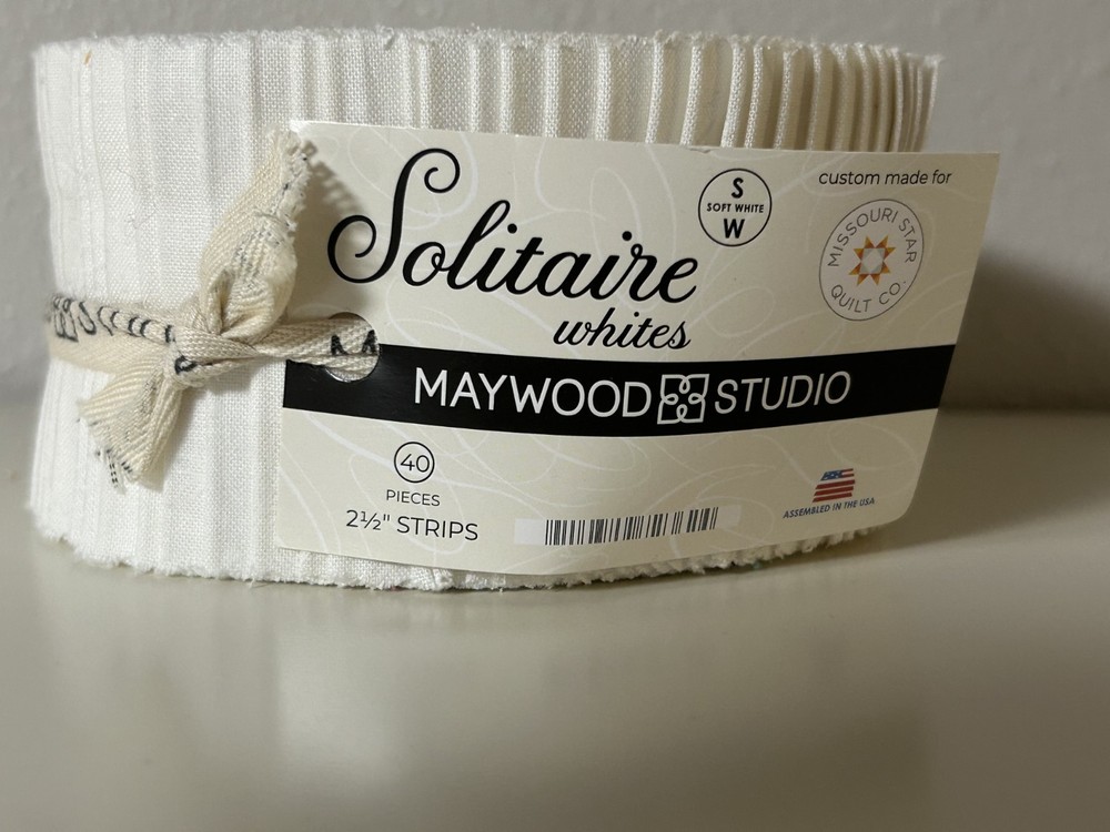 Maywood Studio – Solitaire Whites Soft White 2.5″ Strips