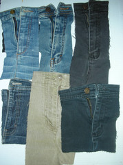 31 PIECES DENIM BLUE JEAN ZIPPERS & WAIST BANDS W/LOOPS SCRAPS CRAFTS SEWING DIY
