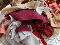 1 lb 5 oz 100% 2-ply Cashmere Scraps for crafts unfelted
