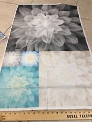 KaBLOOMS #Q4498 Hoffman Spectrum Print by Jeanie Sumrall-Ajero, 27×27, 16×16,