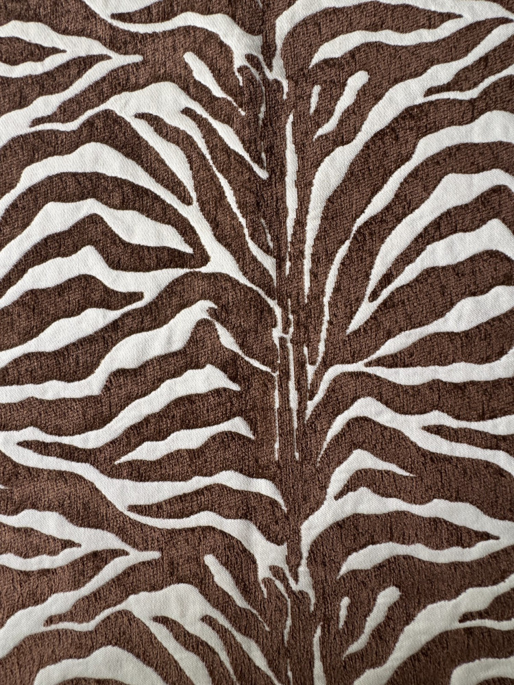 Groundworks Mnyama Chenille Designer Fabric Remnant 24″x24″