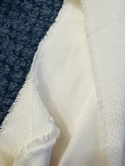 NEW Quality UPHOLSTERY FABRIC Classic White Reticulate SNAKE SKIN 3 YARDS 50″ W