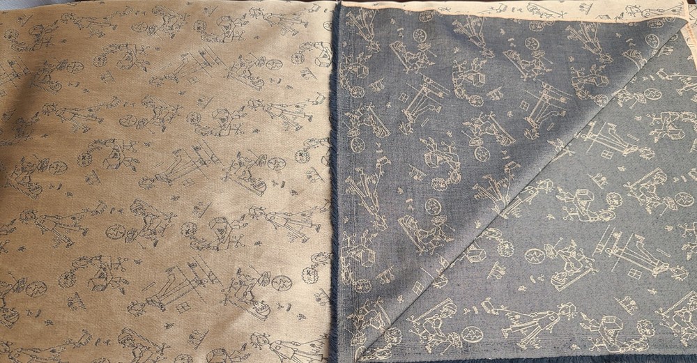 Double-Faced Jacquard Fabric Rvrsibl Woven Textile Novelty Line Art 2.5 Yd X 51″
