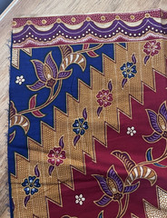 Vintage Indonesian Batik Fabric Cotton Floral Geometric Blue & Red Sarong 75×46
