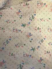 VTG 70-80`s Pastel Sunbonnet Kids W/ Balloons Juvenile Fabric 45″ x 108″