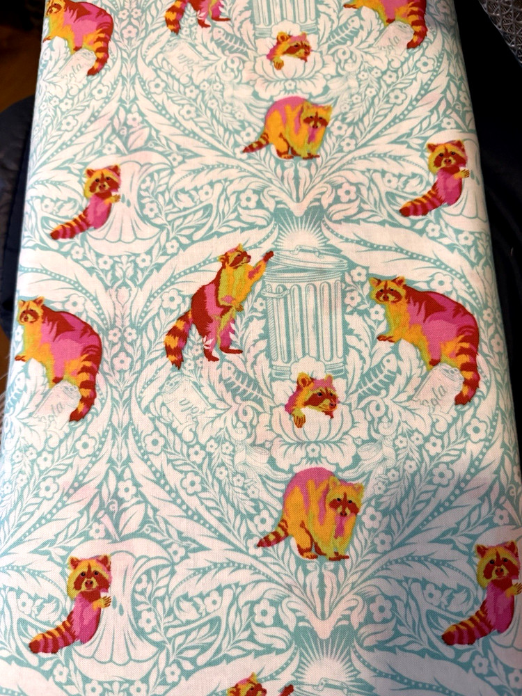 1/2 YD ONE MANS TRASH TINY BEASTS RACCOON Floral Cotton Quilt Fabric Tula Pink