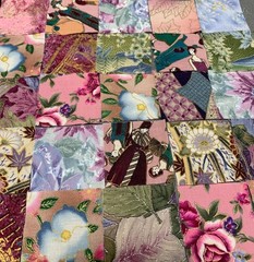 Precut 2″ Quilt Squares 132 Pieces Cotton Gold Silver Thread Fabric Sewing