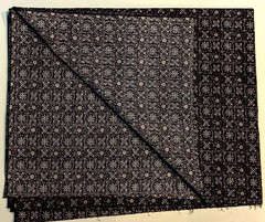 1.55 Yds 36″ W. Black & White Rosette A Regulated Cotton Never Misbehaves Fabric