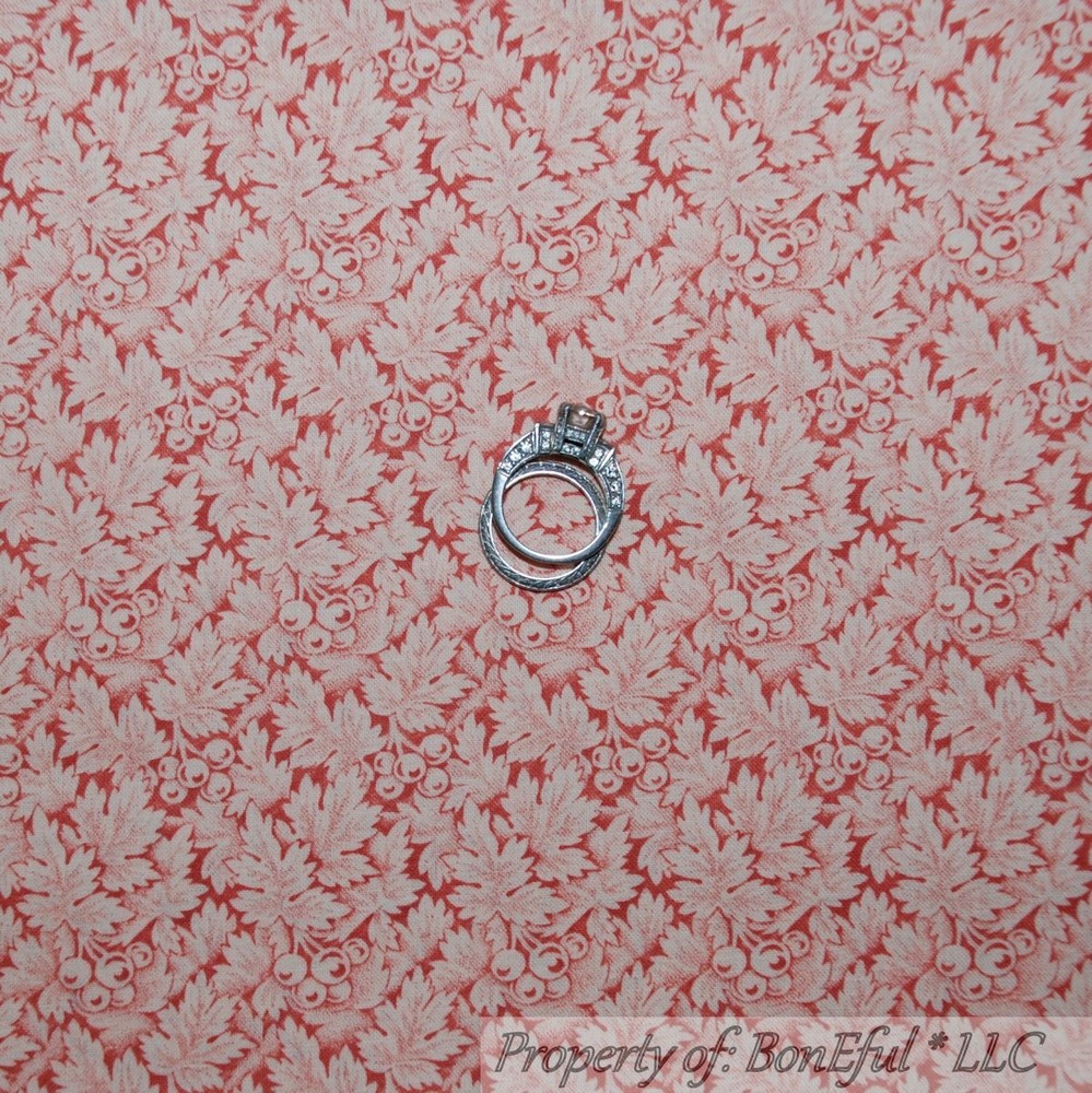 BonEful Fabric FQ Cotton Quilt Pink Coral Calico Rose Floral Leaf Berry Holiday