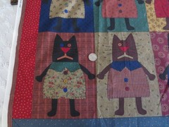5174 Fabri-Quilt ALLEYCAT TALES WALL HANGING & PILLOW 42″ x 7/8 Yd Cotton PANEL