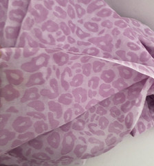 Vtg 3+ Yd 46X114 Lavender Purple ANIMAL PRINT Light Cotton FABRIC Leopard Quilt