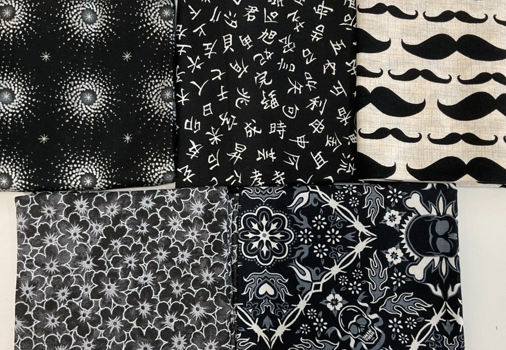 FAT QUARTER BUNDLE OF 5 – FQ1458 – BLACK