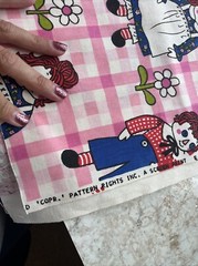 COPR VINTAGE FABRIC RAGGEDY ANN & ANDY, 48″w x 3/4yd PINK BACKGROUND, 60’s, RARE