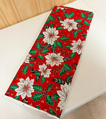 Vintage Poinsettia Christmas Fabric – 8 yards x 60″ wide Continuous Piece