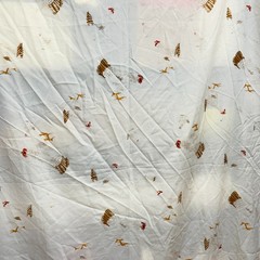 Loomskill Inc Vtg Fabric 1 2/3 Yd 44″wide Cream with Chicken