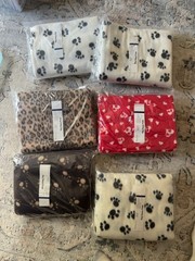 Lot of 6 New 2 Yard Anti-Pill Poly Fleece Fabric Paw Print Leopard Hearts 58/60″