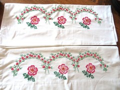 New Pair Of Prim Roses Hand Embroidery Cotton Pillowcases Standard Size