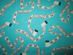 MEASURING TAPES SEWING ITEMS WAVY PINK COTTON FABRIC FQ