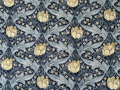 GP & J BAKER CURTAIN FABRIC DESIGN Tulip & Jasmine 12 METRES INDIGO/IVORY