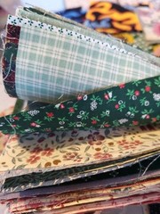 Fabric Quilting Squares 4×4 Lot 1lb 1oz Cotton Calico Prints Scraps Patchwork