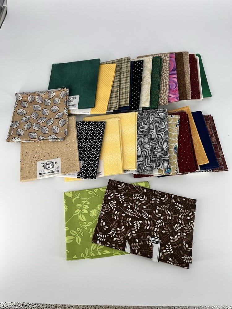 JoAnn Fabrics Quarter Flats Fabric Lot of 33 Cotton 18x 22″ Sewing Mixed