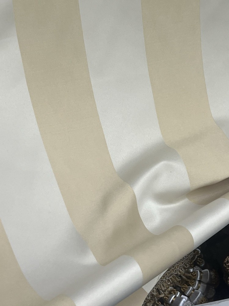 Ivory / Caramel Damask Jacquard Brocade Fabric (116in.) Sold By The Yard