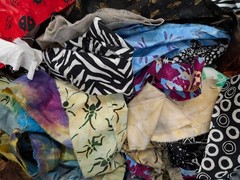 Lunn Fabric Scraps 1 Pound ~4 Yards Artisan Batik Prisma Dyes Grab Bag Strips