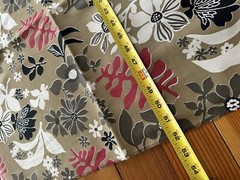 Vintage Floral / Leaf Beige / Brown Red Black White Textile Fabric 12’ x 52”