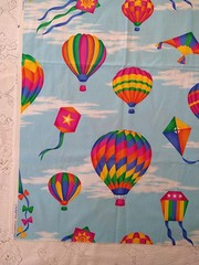 Vintage Cranston Hot Air Balloons & Kites Blue Cotton Fabric BTHY 18×45″