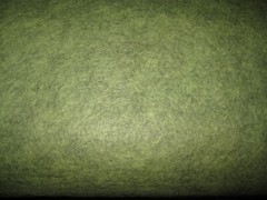 PRIMITIVE ENCHANTED FOREST GREEN WOOL FELT 20/80 BY THE 1/2 YARD 36″ WIDE