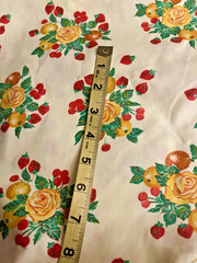 VTG YELLOW Polished Cotton Yellow Roses Strawberries & Oranges BTHY