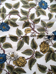 Fabric Red Rooster SALE “Latticework Blue” 2 Pc Vertical Flowers Blue Gold $1.00