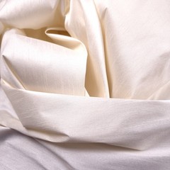 15 YARD LOT IVORY FAUX SILK POLY DUPIONI FABRIC 58″ IRRIDESCENT SLUB FABRIC