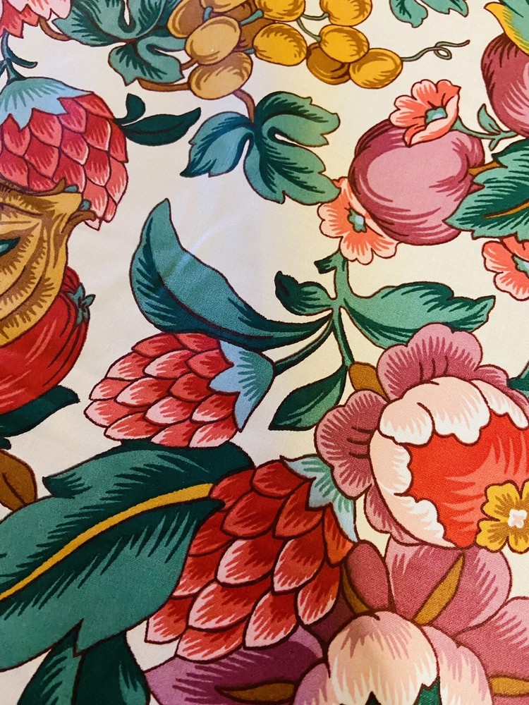 Teflon Polished Finish Fabric Floral Fruit Large Scale Stanley King Vintage B