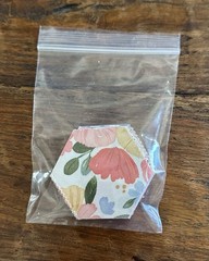 Floral Charms 40 Pc Precut 1″ Finished Hexagons 3/8 Seam Riley Blake