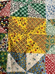 VTG 1970`s Faux Feed Sack Prints 3″ Pinwheel Squares Cheater Quilt 18″X18″ BTFQ