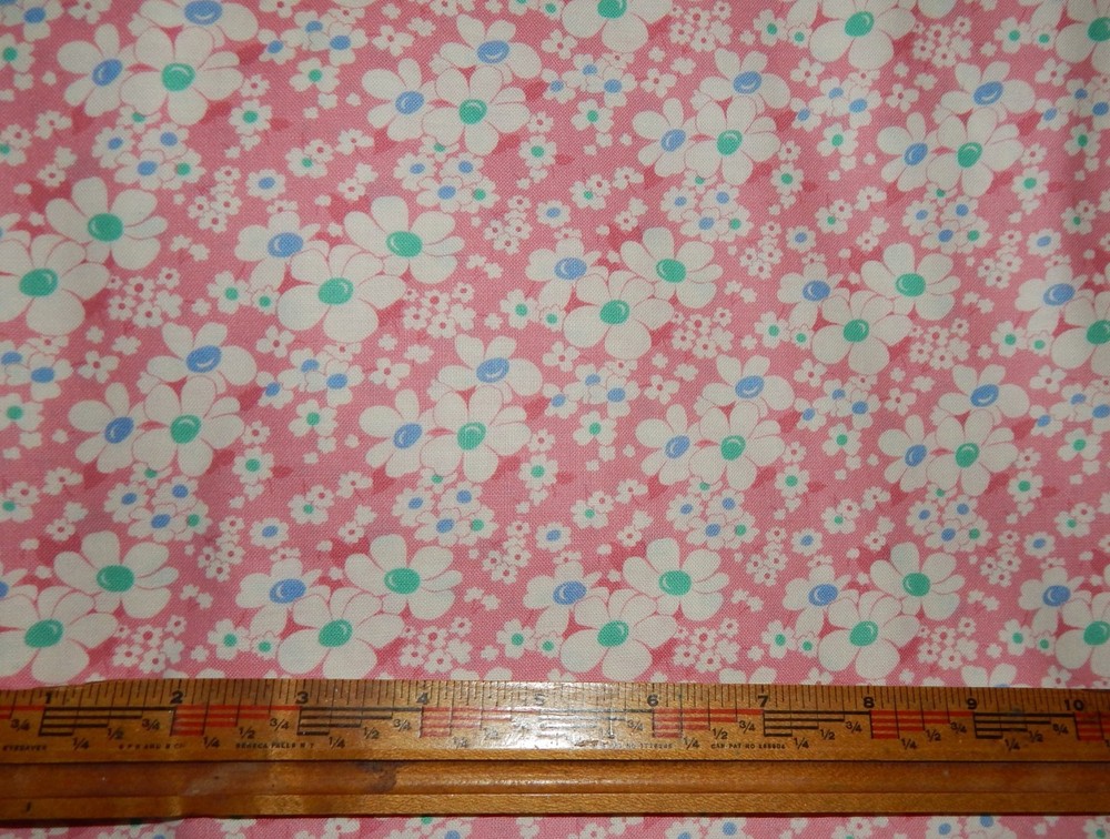 pink 1930s feed sack reproduction floral fabric Apron Strings Chloe’s Closet BTY