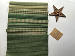 8 GREEN Check Plaid Stripe 100% Cotton Homespun FAT 8THS (9″ X 21/22″)