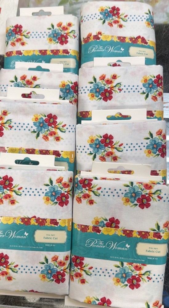 The Pioneer Woman Petal Party Floral 44/45″ x 1 Yd 100% Cotton Fabric(8pc)