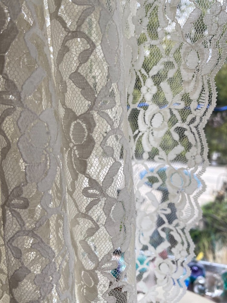 Ivory Double Scalloped Lace Fabric ~ Scallop Edge on Both Sides ~ 1 yard, 38″ wd