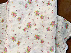 VTG Beautiful Shades of Pink Florals on White Raised Lines Dimity BTHY