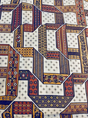 VTG Retro Geometric Abstract Patchwork In Shades of Brown & Gold Ivory 34″x14″