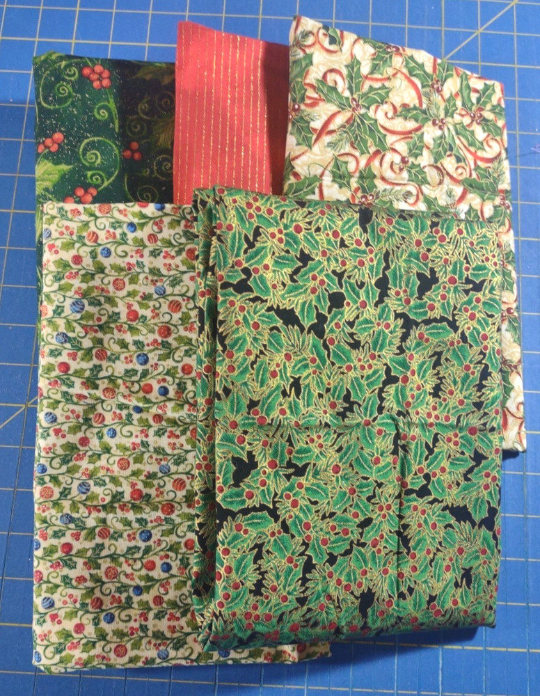 Cotton Quilt Fabric Lot of 5 Christmas Holiday Prints Holly/Gold tones 3+ yds