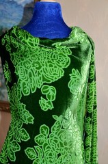 3.1 yd/ Vintage Mulberry Silk Velvet Devore Fabric Luxury Uzbek Oriental Textile