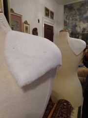 CGL2 MOULDED RAGLAN ROUNDED FORMED APPROX 1/2 inch SHOULDER PADS BTTING & PELLON