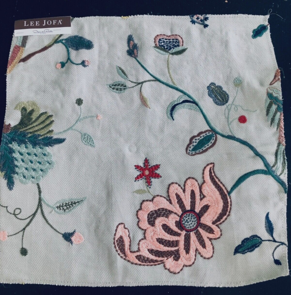 OSCAR DE LA RENTA Margot in Sky 17 x 17 1/2″ Embroidered Floral Fabric Sample