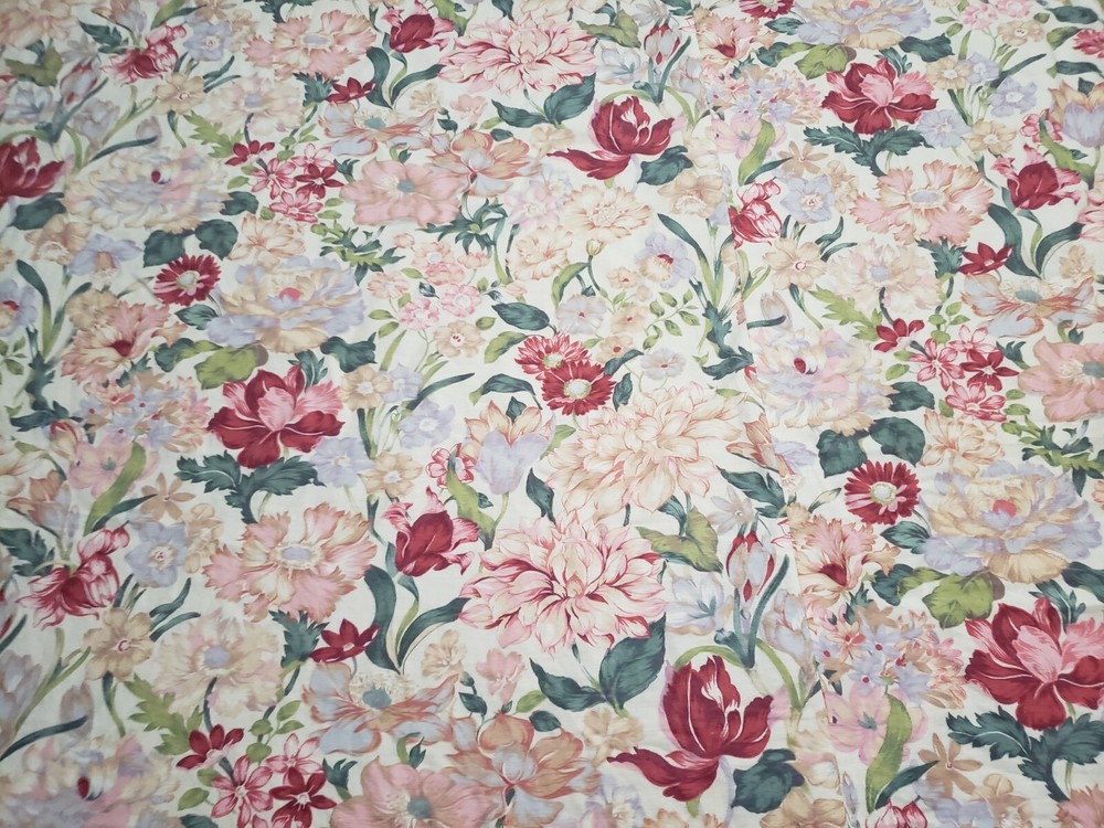 Placton Rounded Large Fabric Piece Multicolor Floral Linen? Cottagecore READ