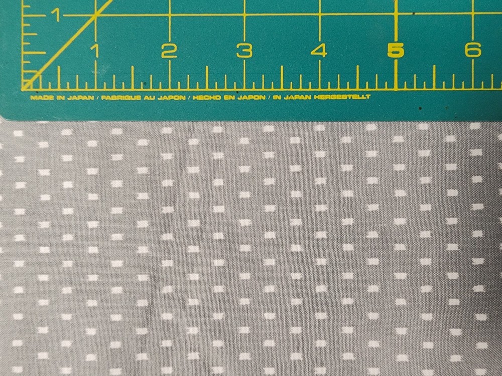 Cotton Fabric Remnant 44″ X 30″ Gray Grey Swiss Geo Medium Weight Almost One Yd