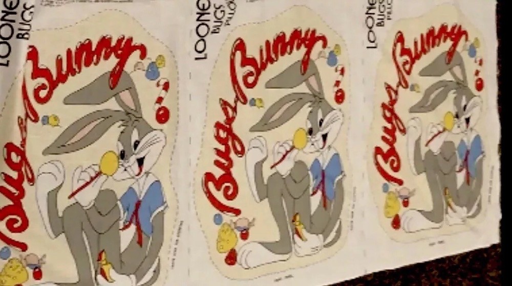 “Looney Toons BUGS BUNNY” by Warner Brother~fabric pillow cut-out VINGAGE 1981